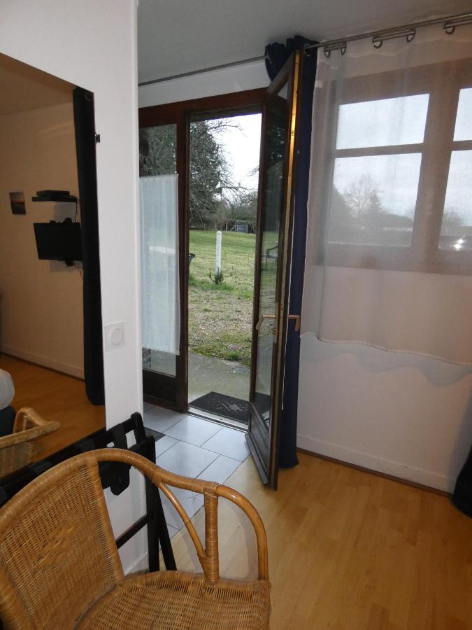 Logis Hotel Restaurant Auberge Saint Martin Surville  Esterno foto